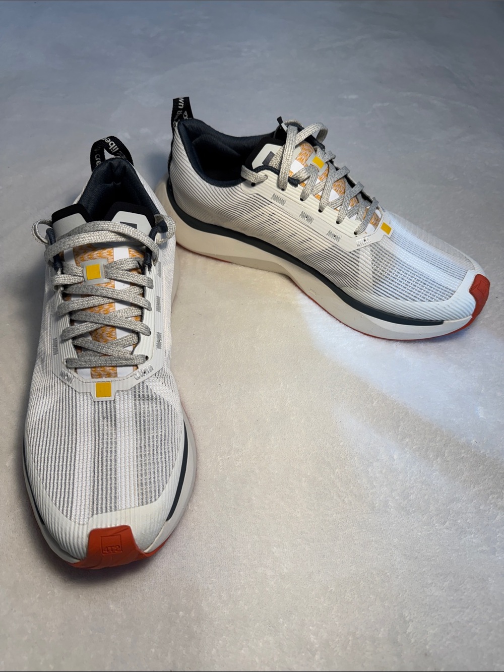 New without tags 4T2 weekdays running shoes. EU 43.5.